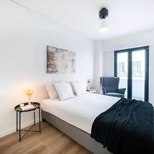 lusiadas-53-2d-beautiful-two-bedroom-apartment.hotels-lisbon-portugal.com/
